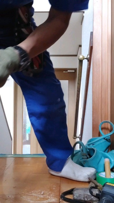 #クッションフロア貼り #階段 #床 #床抜ける#床きしむ ...